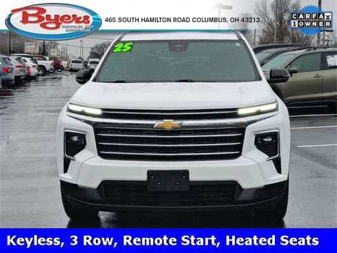 Used 2025 Chevrolet Traverse LT image 37
