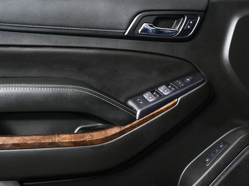 Used 2017 Chevrolet Tahoe LT w/ Luxury Package image 40