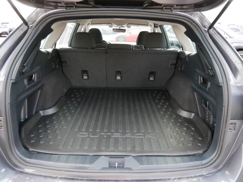 Used 2022 Subaru Outback AWD/4WD image 18