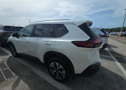 Used 2023 Nissan Rogue SV w/ SV Premium B Package FWD image 5