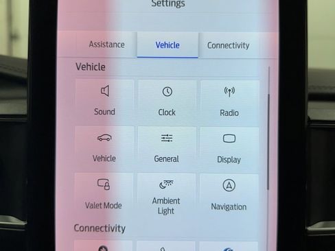 Used 2024 Ford Explorer Platinum w/ Technology Package image 30