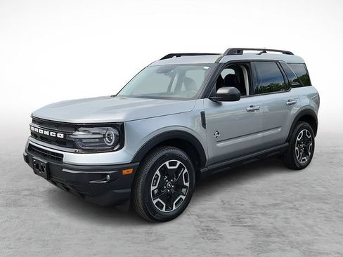 Used 2023 Ford Bronco Sport Outer Banks AWD/4WD image 3