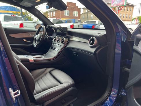 Used 2020 Mercedes-Benz GLC 300 4MATIC w/ Driver Assistance Package image 22