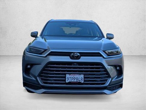 Used 2025 Toyota Grand Highlander AWD Hybrid image 2