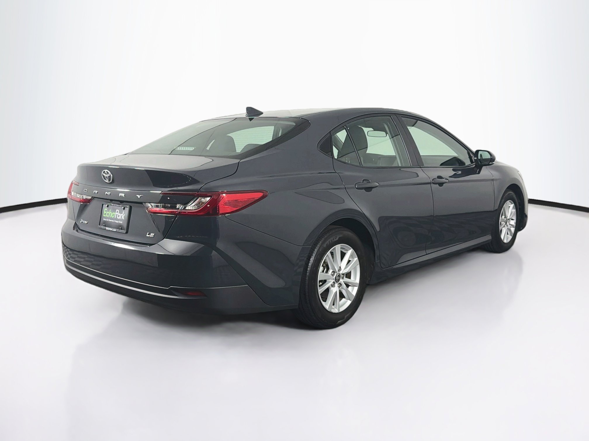 Used 2025 Toyota Camry LE FWD image 9