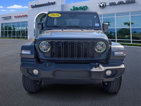 Used 2024 Jeep Wrangler Sport S image 2
