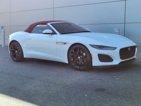 Used 2021 Jaguar F-TYPE Convertible image 6