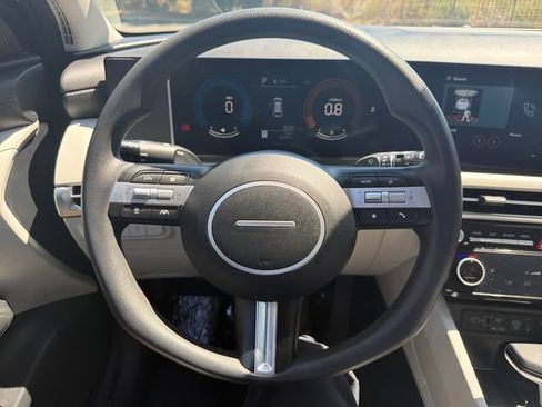 Used 2025 Hyundai Tucson SEL FWD image 13