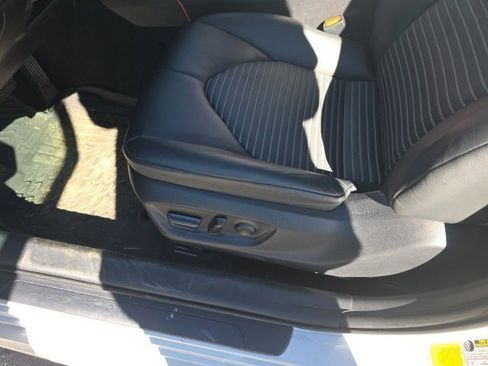 Used 2024 Toyota Camry SE image 2