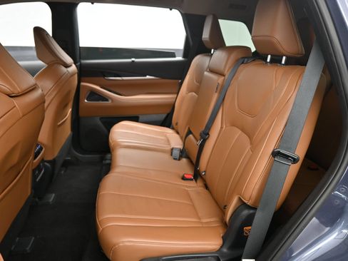 Used 2025 INFINITI QX60 Sensory AWD/4WD image 11