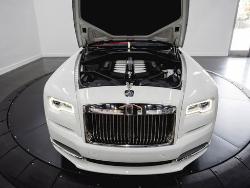 Used 2017 Rolls-Royce Dawn RWD image 72