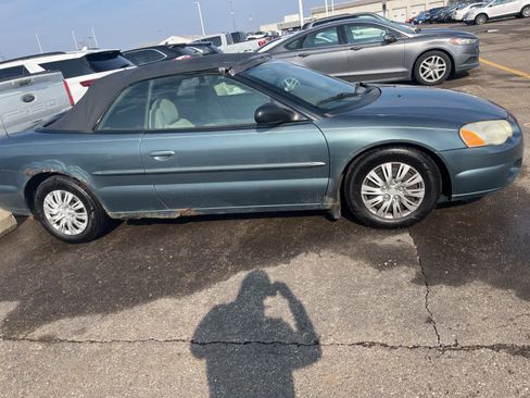 Used 2006 Chrysler Sebring Limited image 17