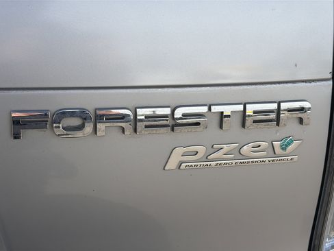 Used 2010 Subaru Forester 2.5X AWD/4WD image 25