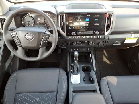 New 2025 Nissan Frontier SV w/ SV Convenience Package image 11