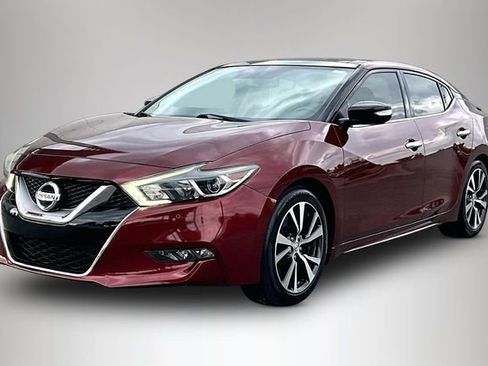 Used 2017 Nissan Maxima Platinum FWD image 2