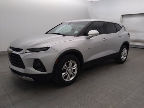 Used 2019 Chevrolet Blazer L FWD image 2