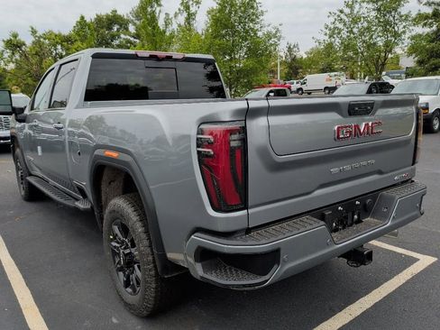 New 2026 GMC Sierra 2500 AT4 w/ AT4 Premium Plus Package AWD/4WD image 6