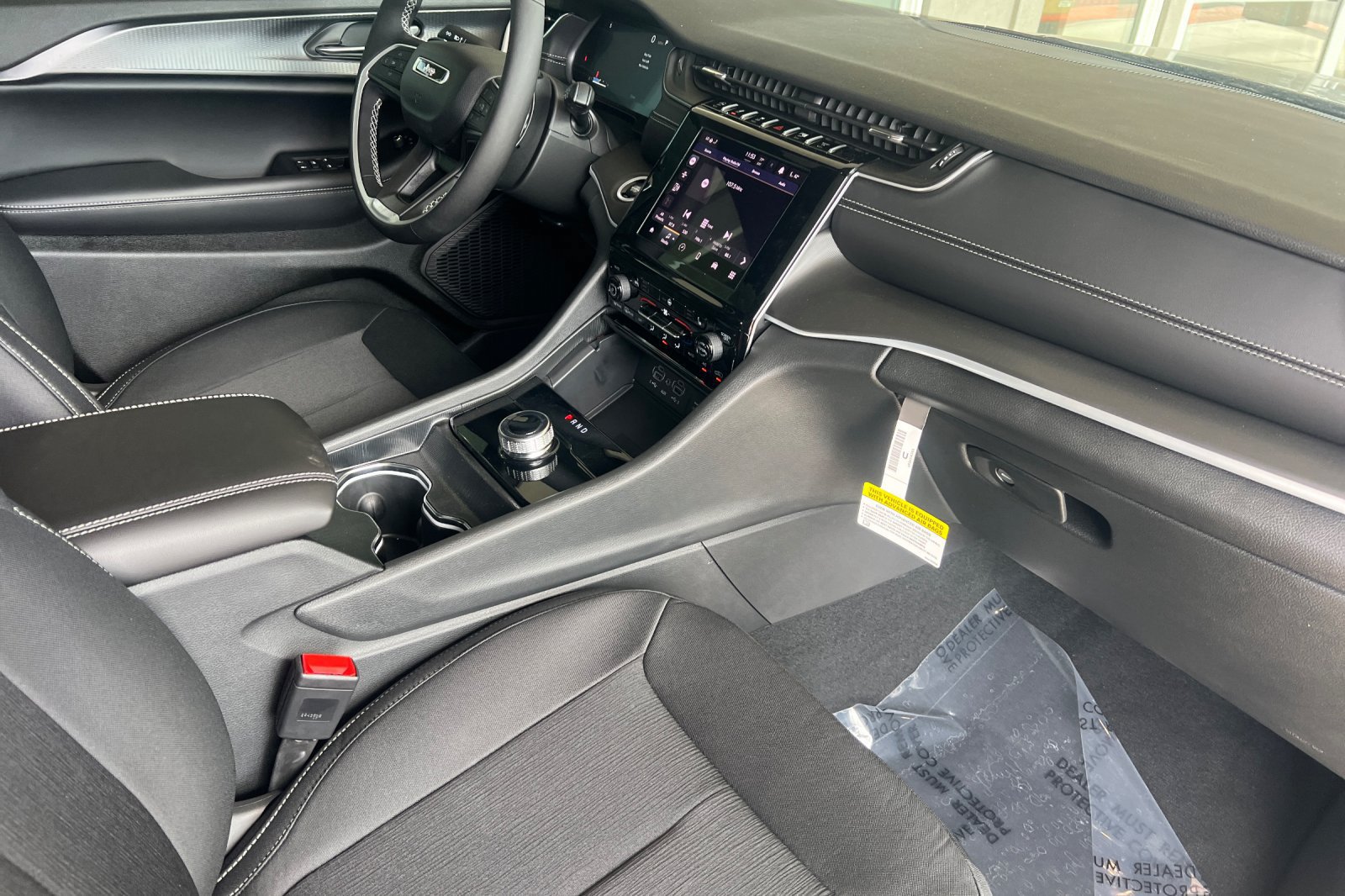 New 2026 Jeep Grand Cherokee Laredo X AWD/4WD image 19