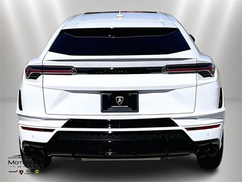 Used 2023 Lamborghini Urus S image 4