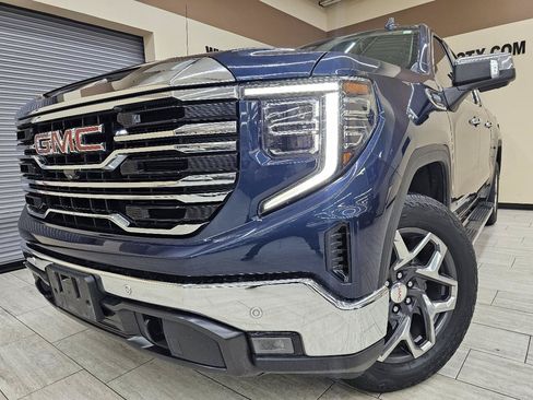 Used 2023 GMC Sierra 1500 SLT AWD/4WD image 1