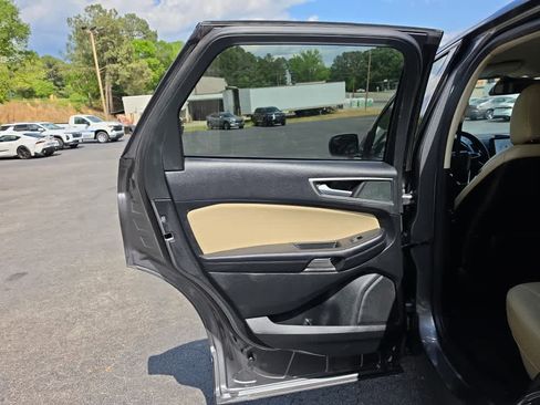 Used 2022 Ford Edge SEL AWD/4WD image 28