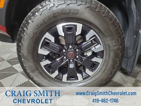 Used 2023 Nissan Frontier PRO-4X w/ Technology Package AWD/4WD image 30
