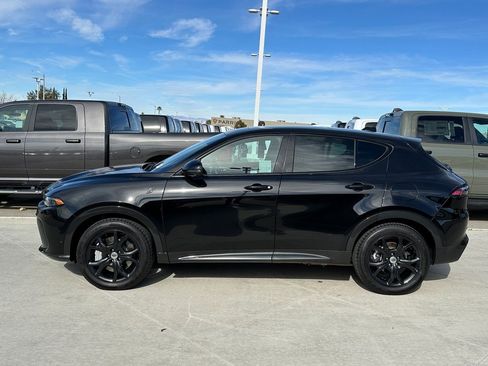 Certified 2024 Dodge Hornet R/T Plus w/ Tech Pack Plus w/o Parking image 3