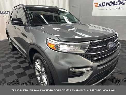 Used 2024 Ford Explorer XLT w/ Equipment Group 202A AWD/4WD image 1