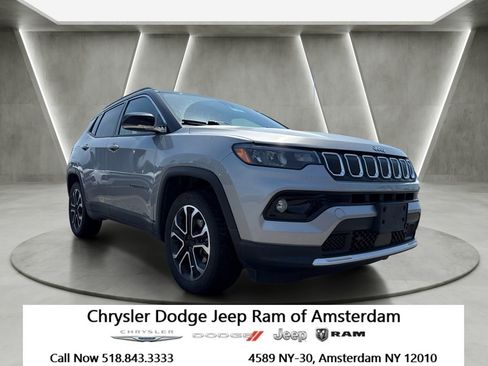 Used 2022 Jeep Compass Limited AWD/4WD image 1