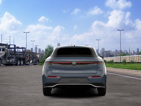 New 2026 Toyota Crown XLE image 8