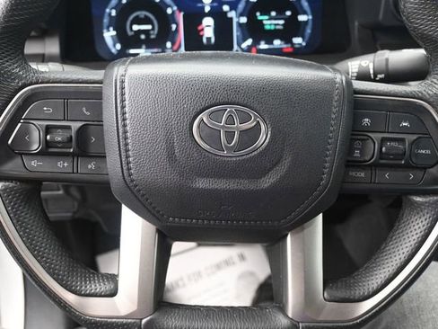 Used 2024 Toyota Tacoma TRD Off-Road AWD/4WD image 11
