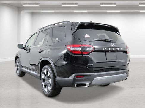 New 2026 Honda Pilot Elite image 3
