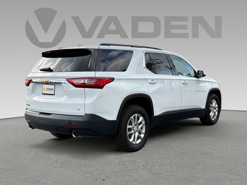 Used 2020 Chevrolet Traverse LT image 19