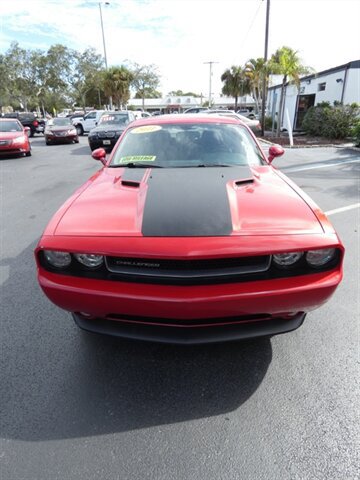 Used 2011 Dodge Challenger RWD image 5