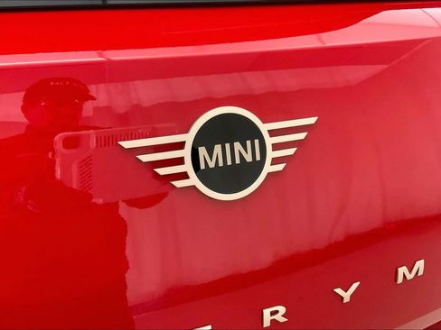 Certified 2025 MINI Cooper Countryman S w/ Comfort Package Max image 7