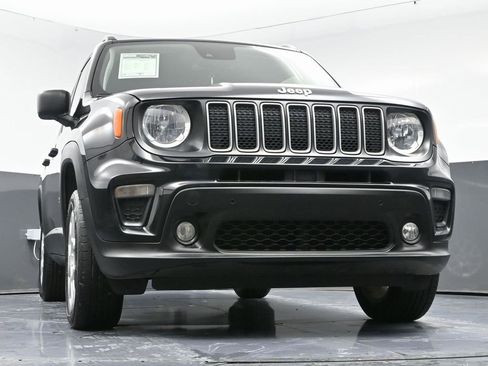 Used 2022 Jeep Renegade Latitude image 47