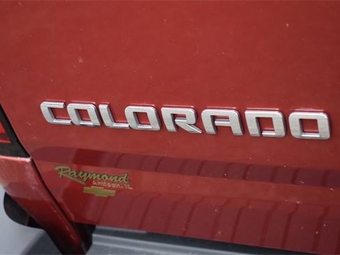 Used 2016 Chevrolet Colorado LT w/ LT Convenience Package image 14