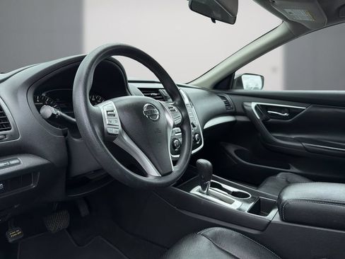 Used 2016 Nissan Altima 2.5 S w/ Power Driver Seat Package FWD image 10