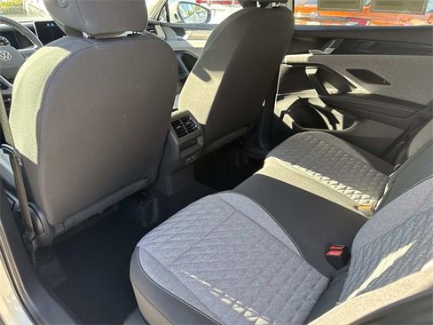 Certified 2025 Volkswagen Tiguan S image 10