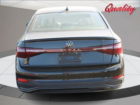 Used 2025 Volkswagen Jetta S FWD image 4