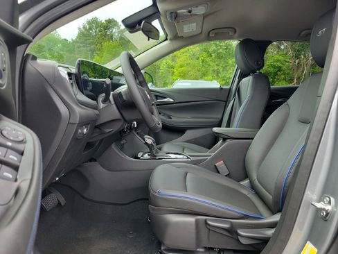 New 2026 Buick Encore GX Sport Touring FWD image 21