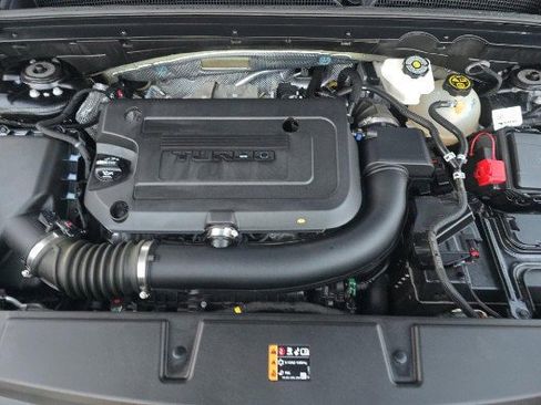 Used 2023 Buick Envision Essence image 17