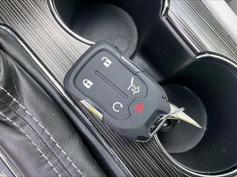 Used 2019 GMC Acadia SLT FWD image 14