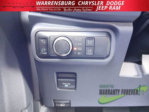 Used 2024 Ford Bronco Badlands image 33