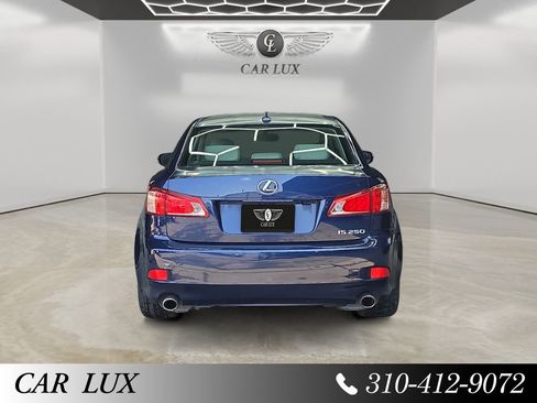 Used 2011 Lexus IS 250 w/ Premium Pkg Value Edition RWD image 4