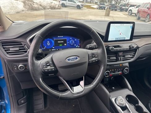 Used 2020 Ford Escape Titanium w/ Titanium Premium Package 2.0 image 24