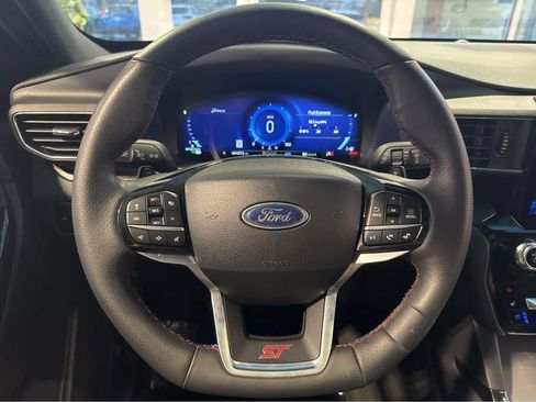 Used 2023 Ford Explorer ST w/ Equipment Group 401A AWD/4WD image 18