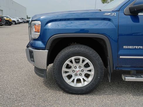 Used 2015 GMC Sierra 1500 SLE w/ SLE Value Package AWD/4WD image 11