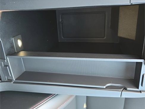 Used 2022 Chevrolet Equinox RS w/ LPO, Floor Liner Package image 21