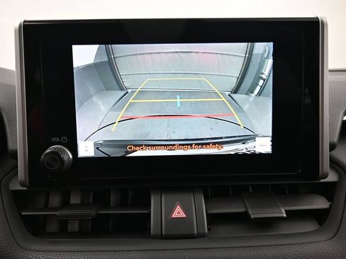 Used 2023 Toyota RAV4 SE AWD/4WD image 18